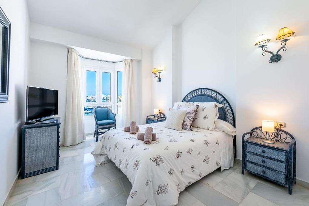 Puerto De Benalmadena Apartamento Vacacional Con Vistas Al Mar Y Yates Tres Habitaciones 2 Banos Екстер'єр фото