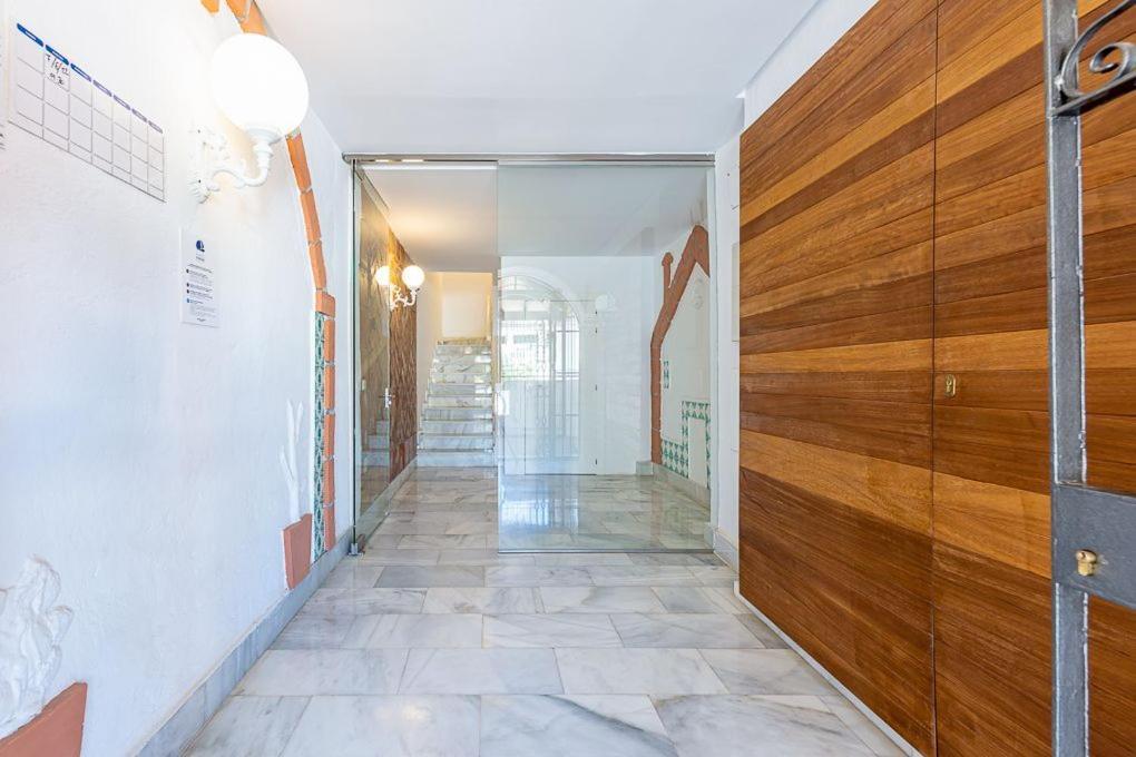 Puerto De Benalmadena Apartamento Vacacional Con Vistas Al Mar Y Yates Tres Habitaciones 2 Banos Екстер'єр фото