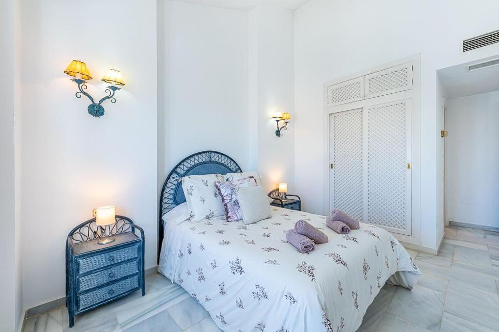 Puerto De Benalmadena Apartamento Vacacional Con Vistas Al Mar Y Yates Tres Habitaciones 2 Banos Екстер'єр фото