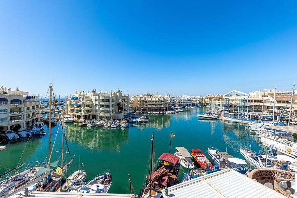 Puerto De Benalmadena Apartamento Vacacional Con Vistas Al Mar Y Yates Tres Habitaciones 2 Banos Екстер'єр фото